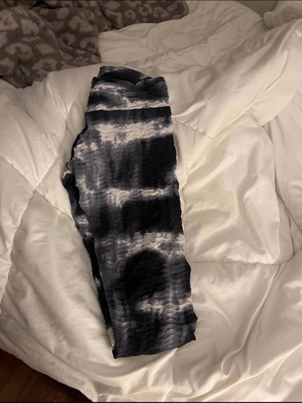 Booty by Brabants Black and White Tie-Dye Leggings